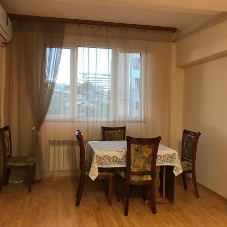 Apartament 33 Martiros Saryan Street Erywań Zewnętrze zdjęcie