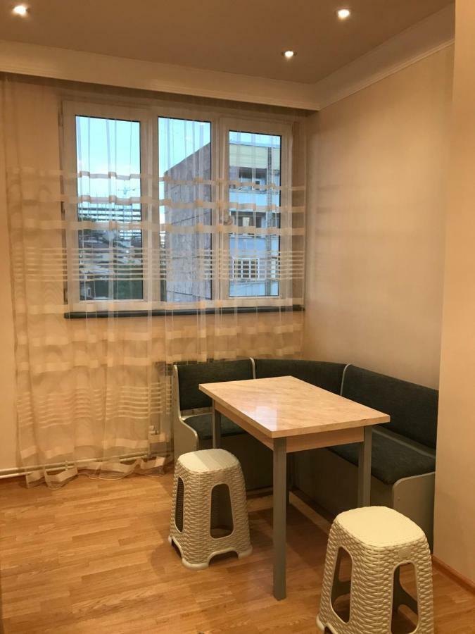 Apartament 33 Martiros Saryan Street Erywań Zewnętrze zdjęcie