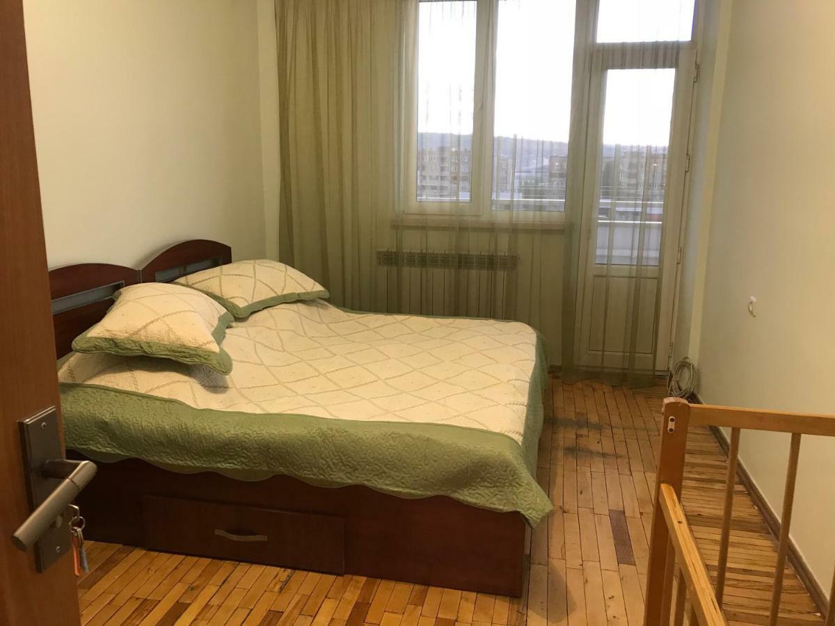 Apartament 33 Martiros Saryan Street Erywań Zewnętrze zdjęcie