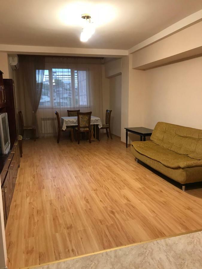 Apartament 33 Martiros Saryan Street Erywań Zewnętrze zdjęcie