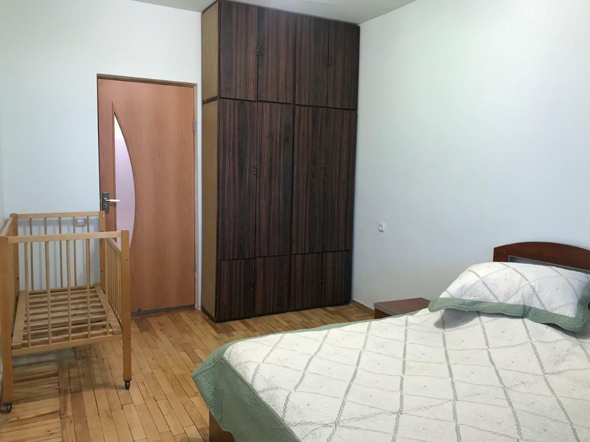 Apartament 33 Martiros Saryan Street Erywań Zewnętrze zdjęcie